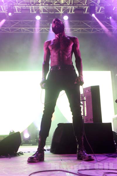 DEATH GRIPS - 2017-06-11 - NIMES - Paloma - Flamingo - 